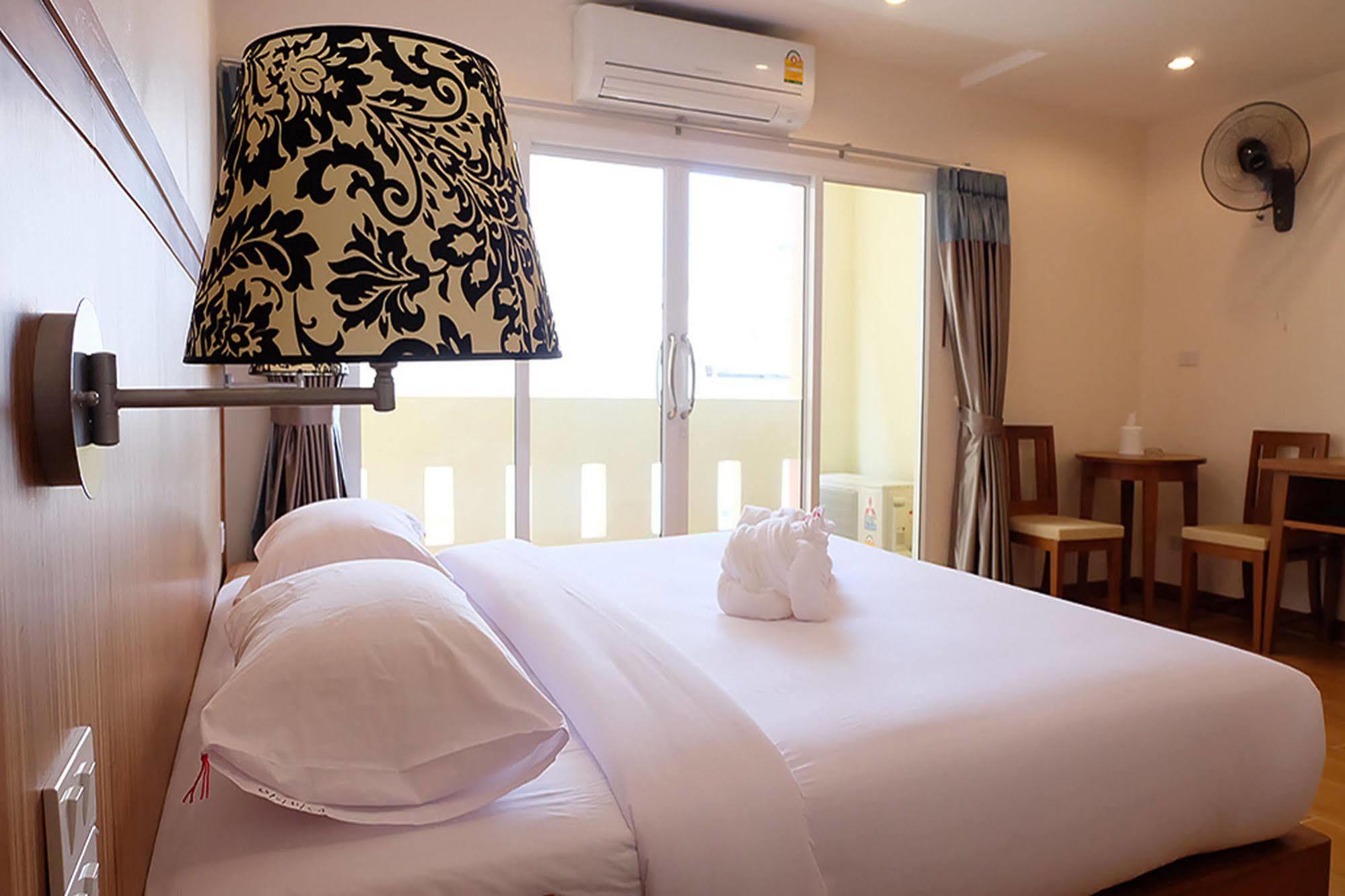D Hotel Патая Екстериор снимка