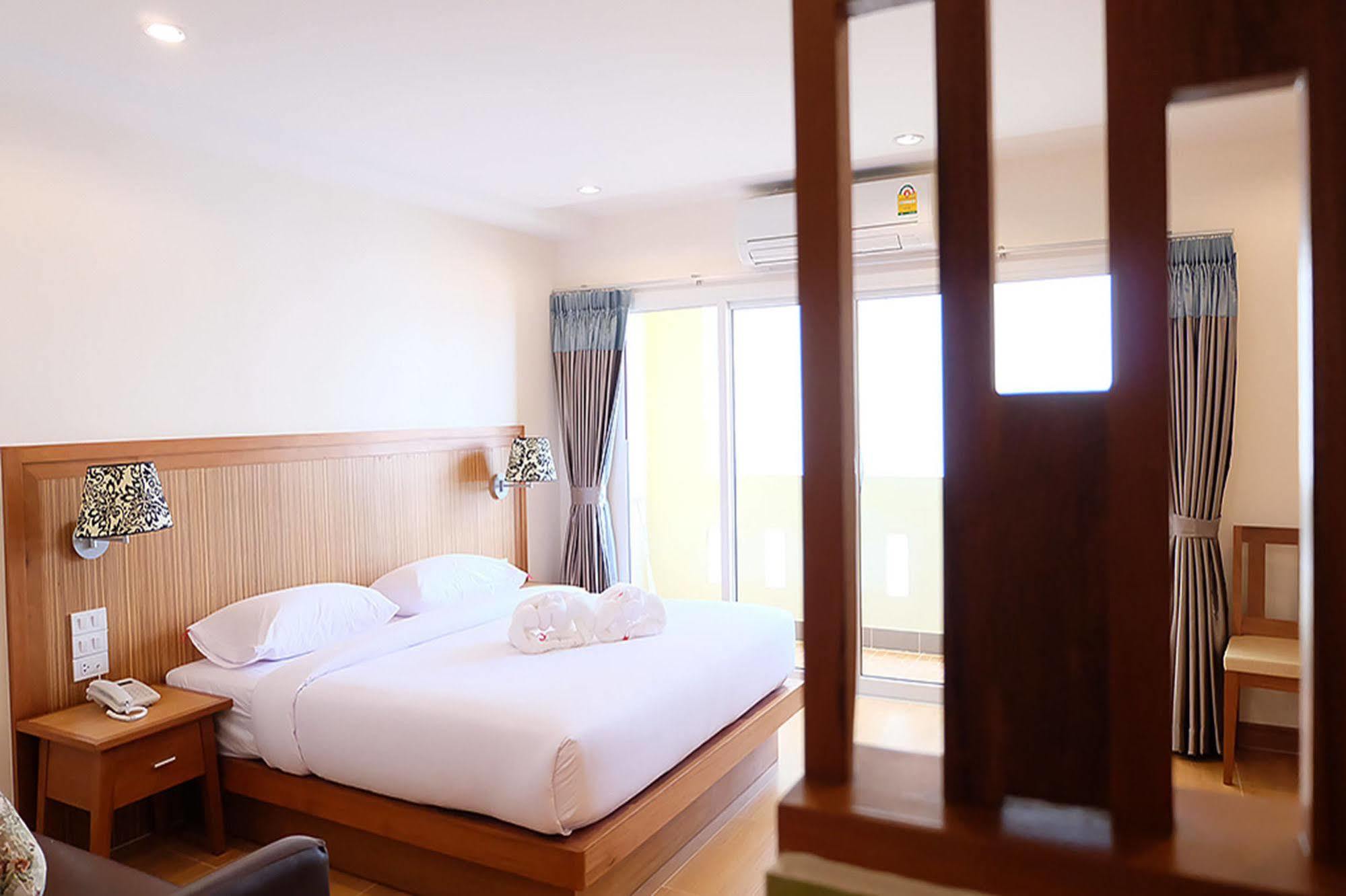 D Hotel Патая Екстериор снимка