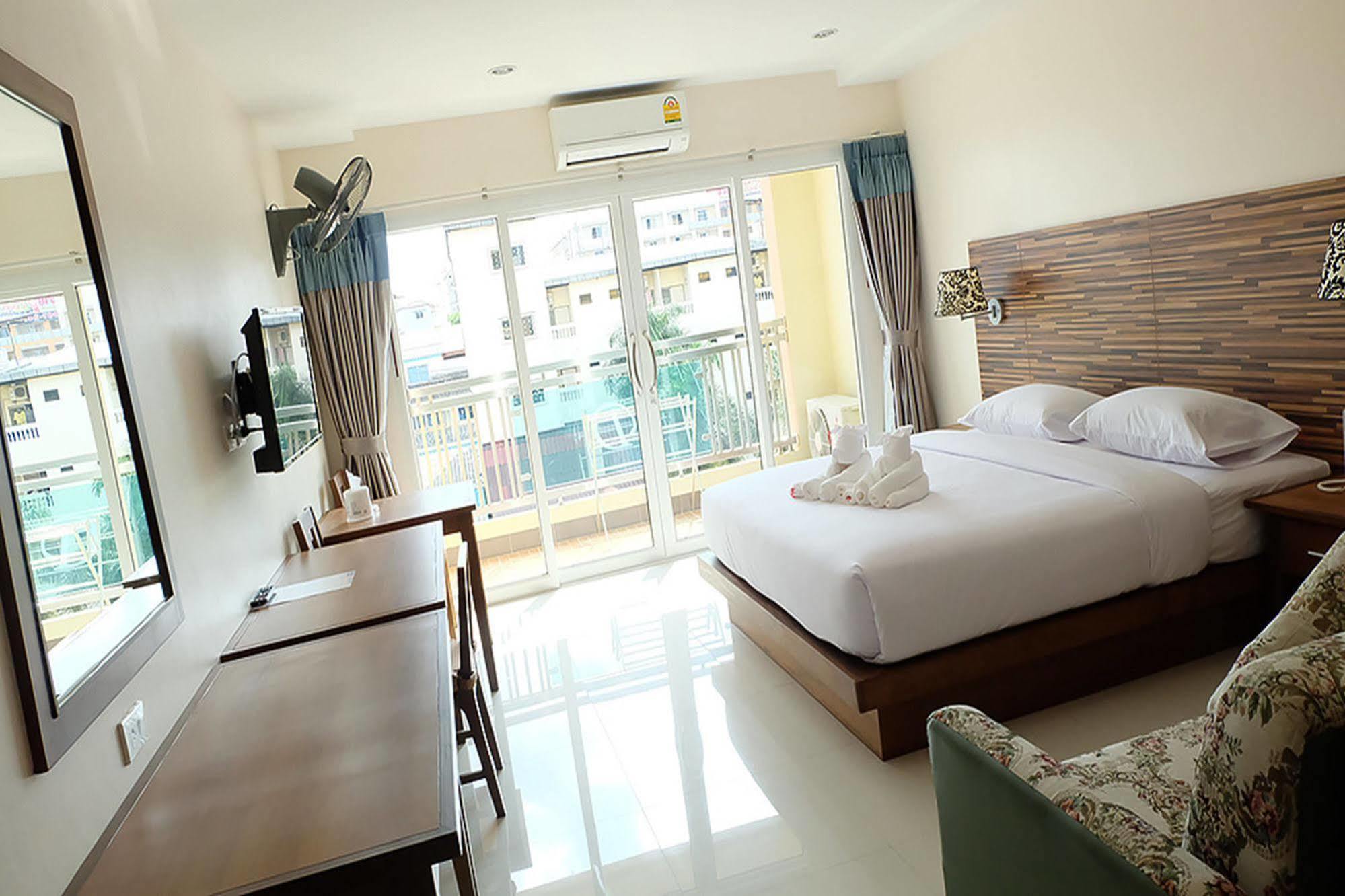 D Hotel Патая Екстериор снимка